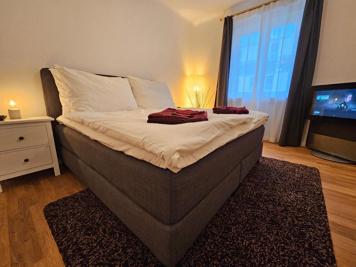 Yuki's Place - Design - Trade Fair - Wu Campus - Downtown - Subway Appartement *